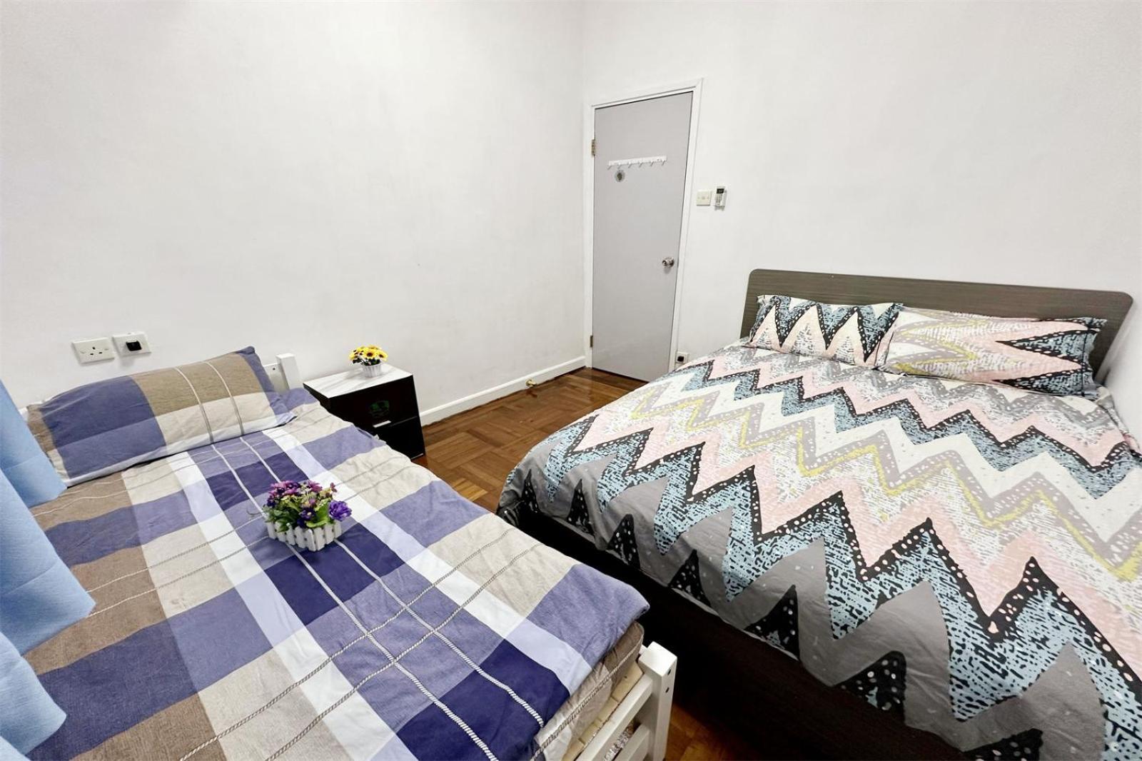 Fantastic Queen Beds, 4Rms Beside Mtr Grand 14Ppls 2 Bathrm Hong Kong Exterior photo